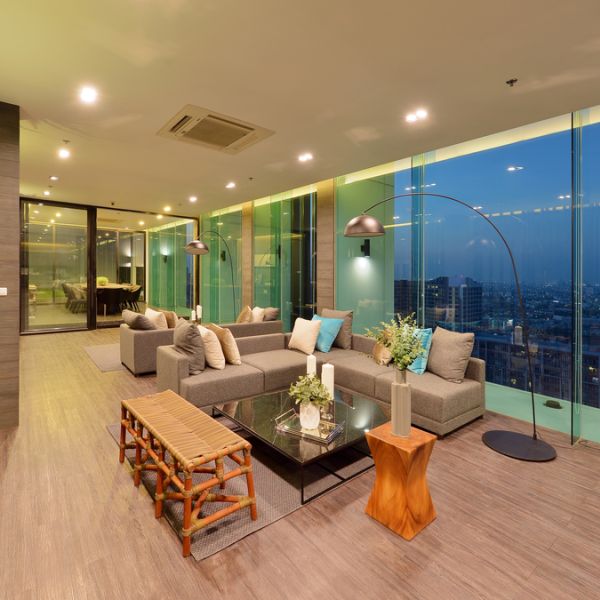 Beautiful new condo